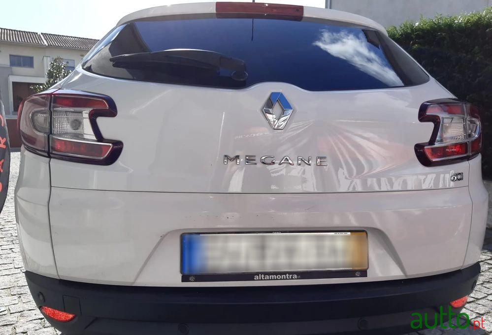 2013' Renault Mégane Sport Tourer photo #2