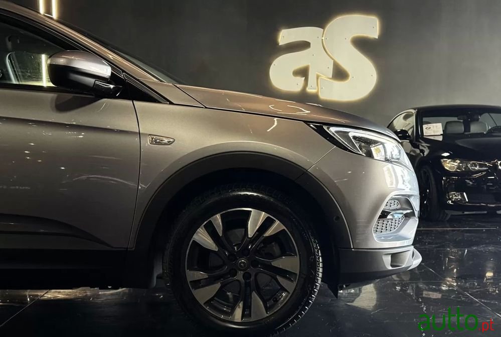 2020' Opel Grandland X 1.5 Cdti Edition photo #6