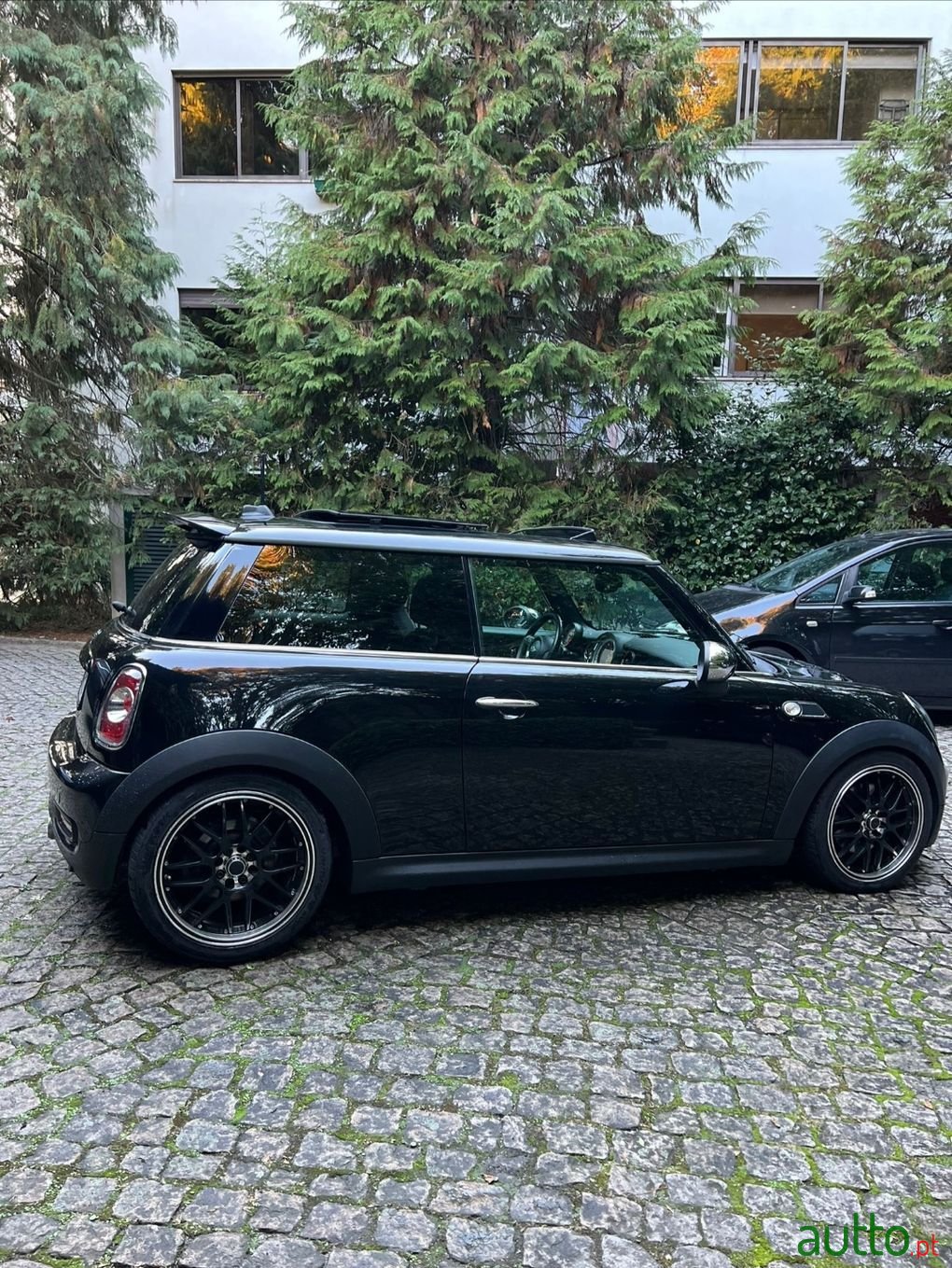 2012' MINI Cooper photo #5