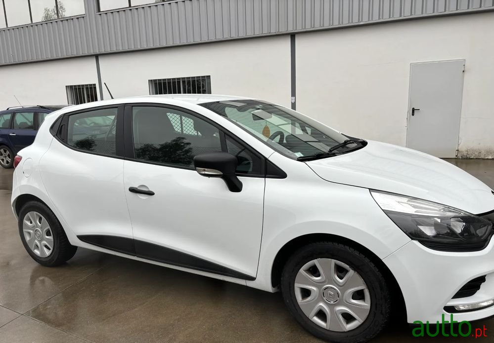 2017' Renault Clio photo #6