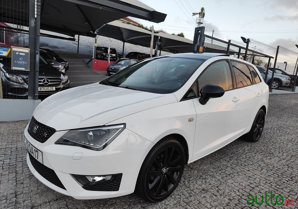 2015' SEAT Ibiza-St photo #4