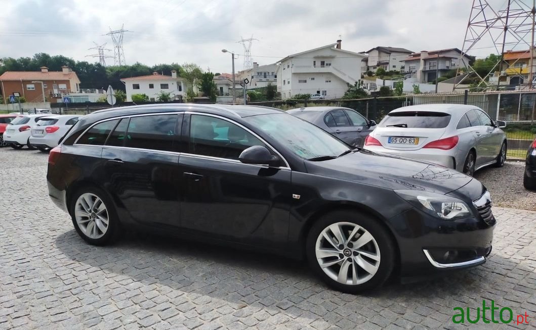 2015' Opel Insignia Sports Tourer photo #4
