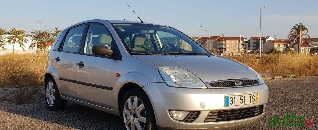 2002' Ford Fiesta 1.4 Tdci Ghia photo #2