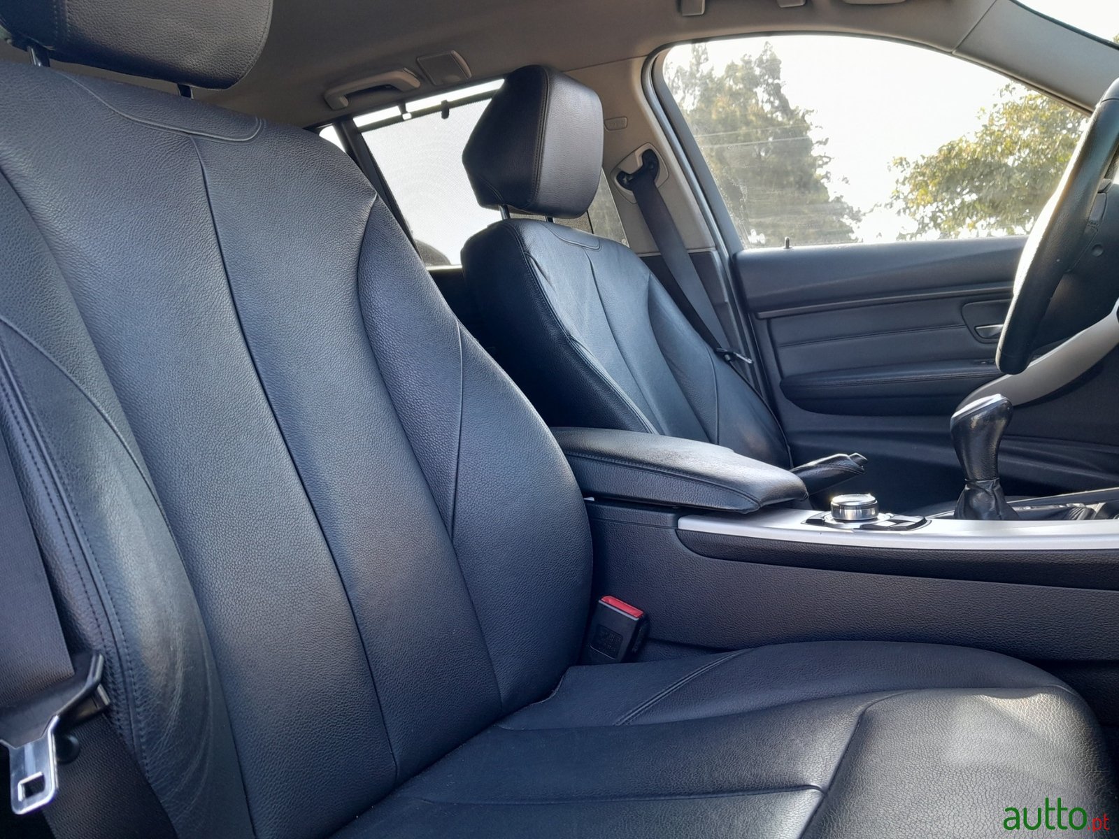 2014' BMW 320 d Touring Nacional photo #2