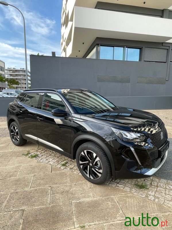 2020' Peugeot e-2008 photo #3