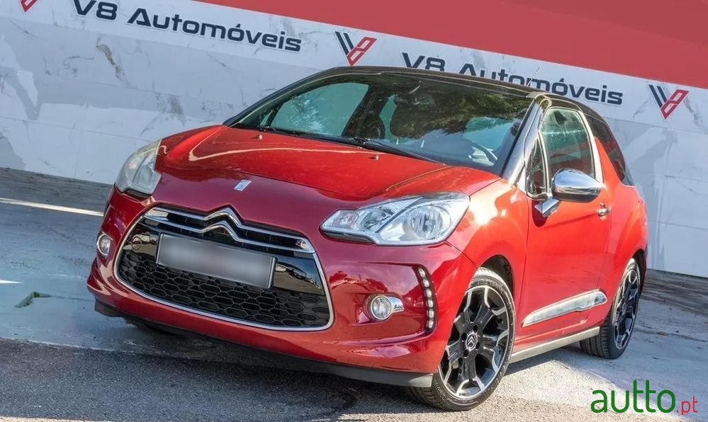 2011' Citroen DS3 1.6 E-Hdi So Chic photo #6
