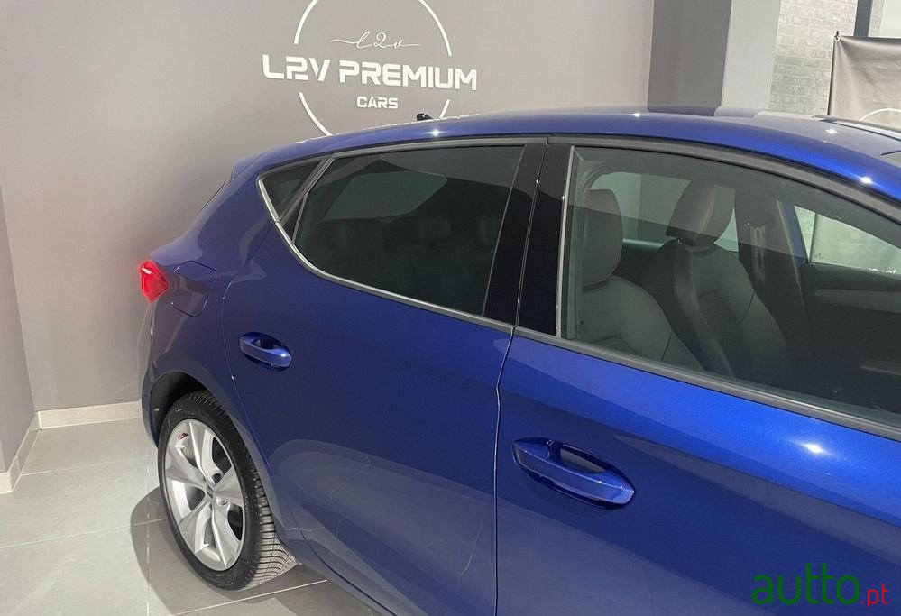 2020' SEAT Leon 1.4 E-Hybrid Dsg Fr photo #5