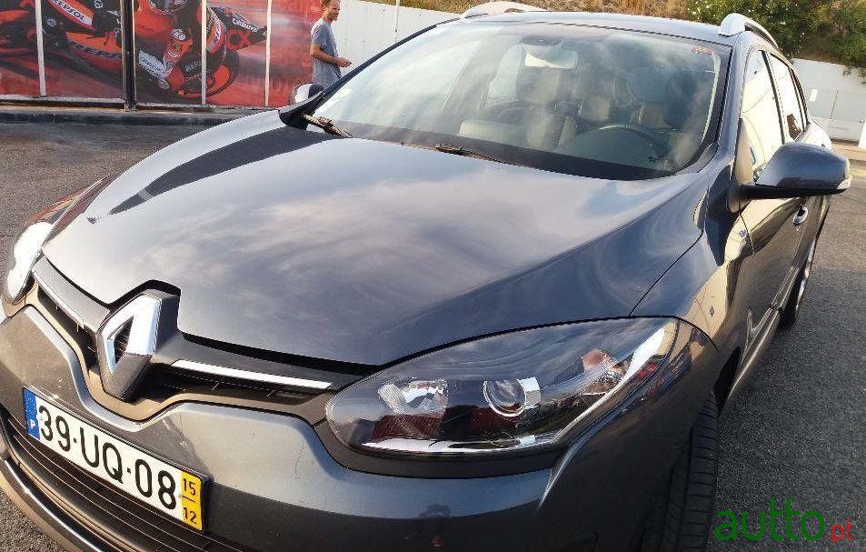 2015' Renault Megane Break photo #1