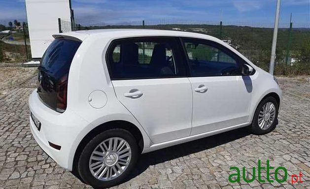 2020' Volkswagen Up photo #2