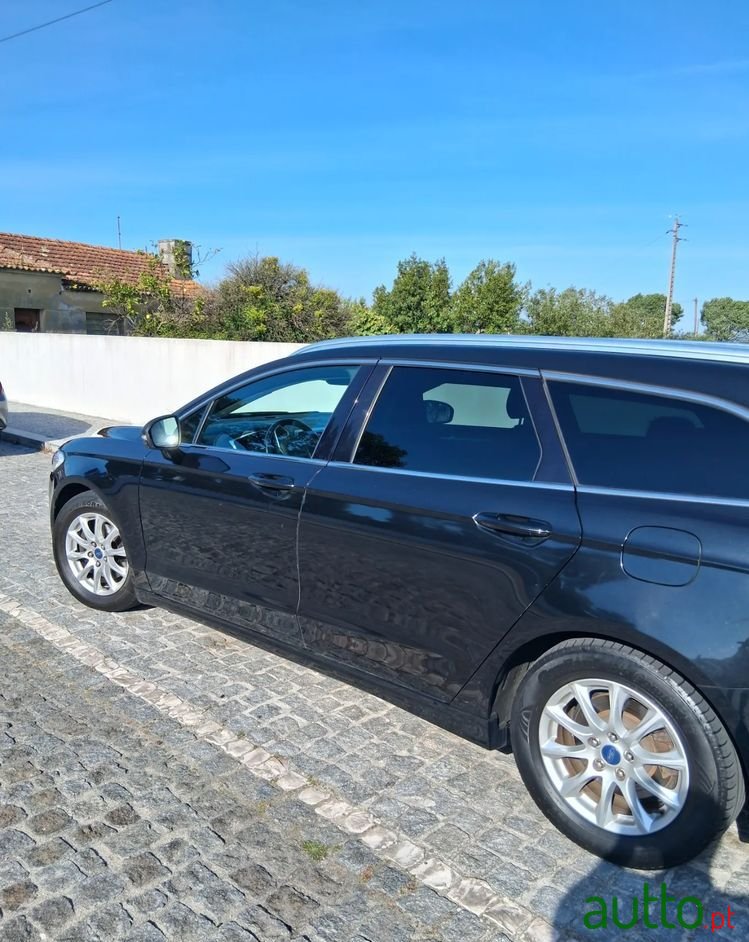 2015' Ford Mondeo Sw photo #3