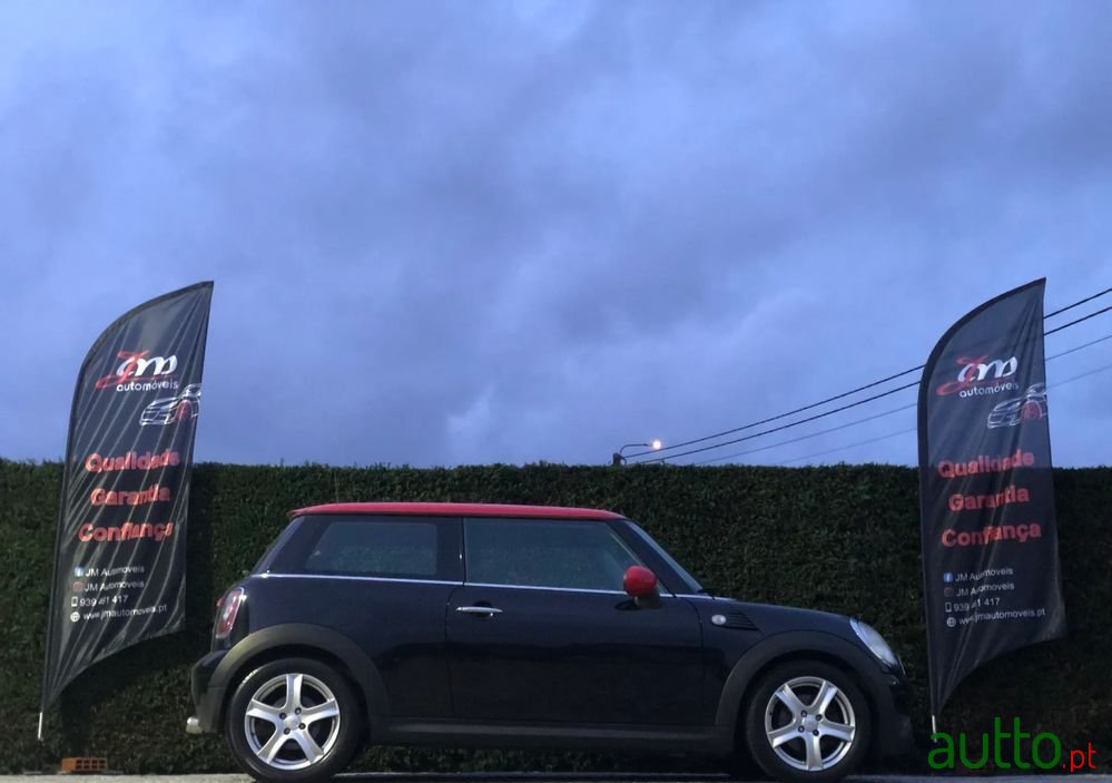 2010' MINI Cooper D photo #4