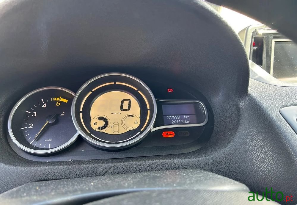 2014' Renault Megane photo #5