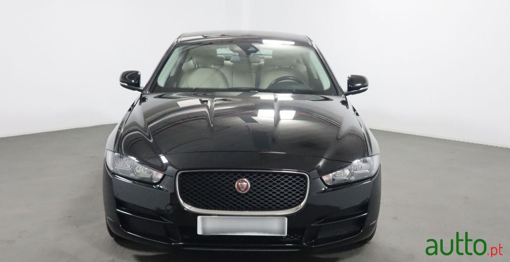 2018' Jaguar XE 2.0 D Prestige Aut. photo #2