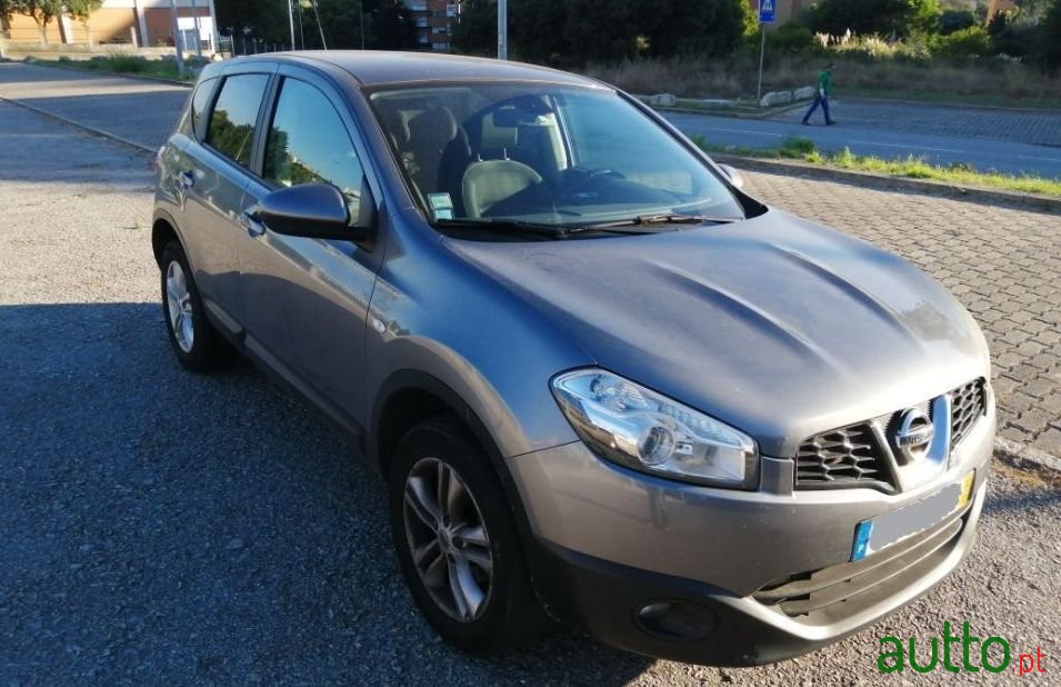 2012' Nissan Qashqai photo #2