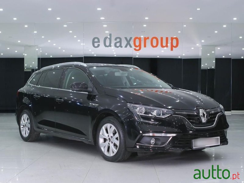 2020' Renault Megane Sport Tourer photo #1
