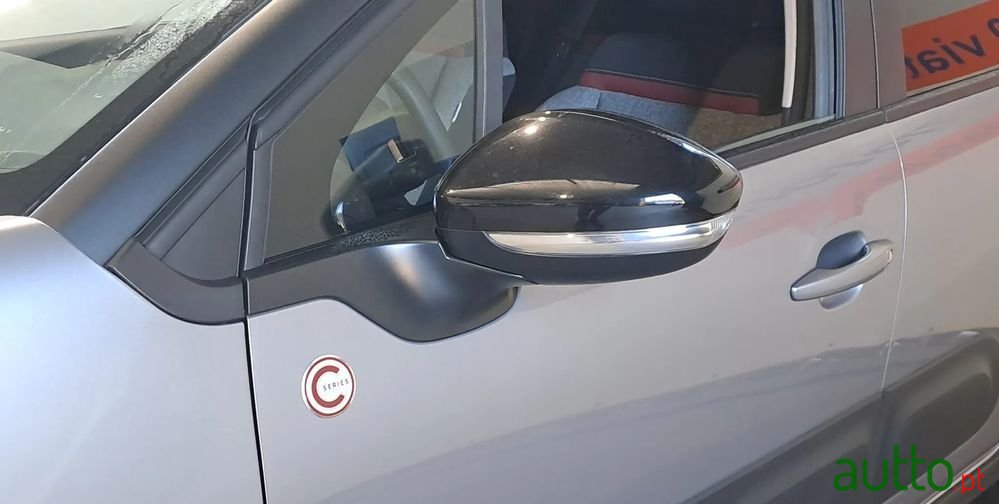 2022' Citroen C3 photo #3