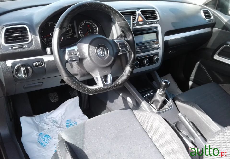 2010' Volkswagen Scirocco Sport photo #5