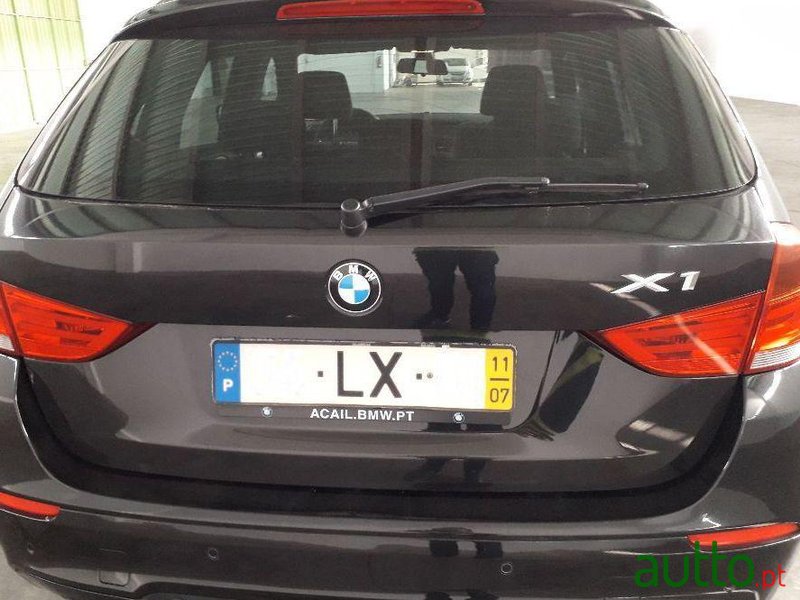 2011' BMW X1 18 D Sdrive photo #4