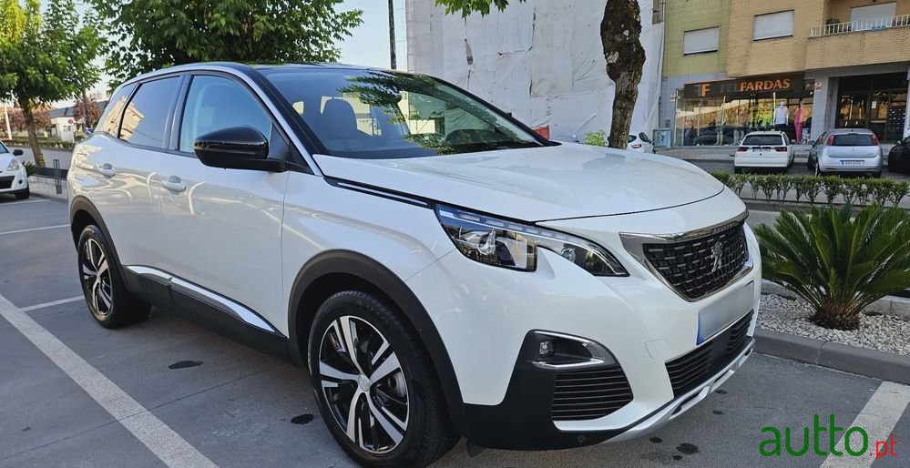 2018' Peugeot 3008 photo #1