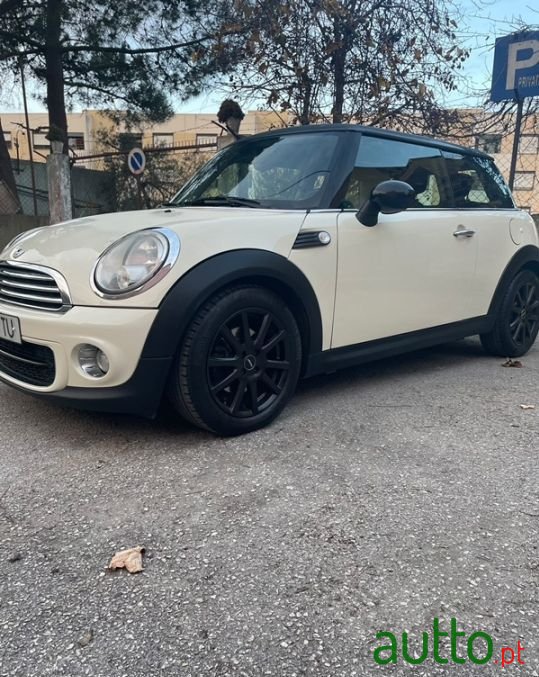 2008' MINI Cooper photo #2
