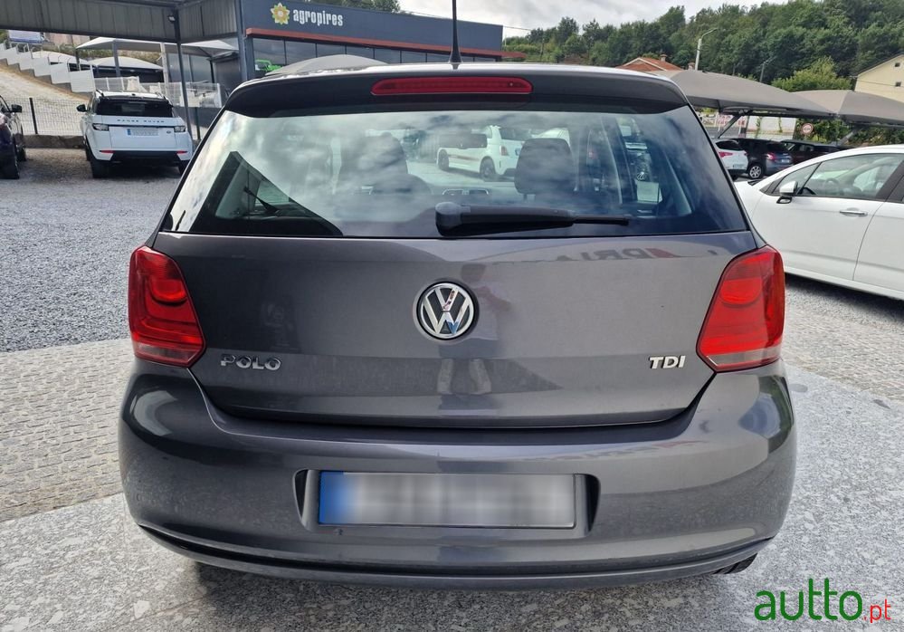 2011' Volkswagen Polo 1.2 Tdi Highline photo #5