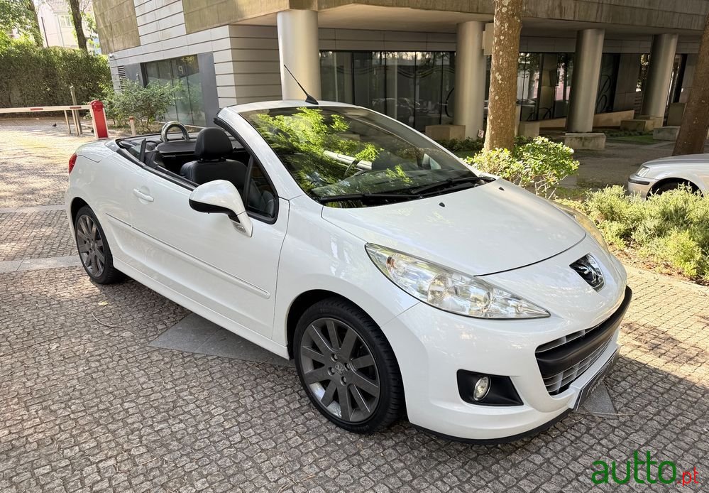 2009' Peugeot 207 150 Thp Sport photo #3