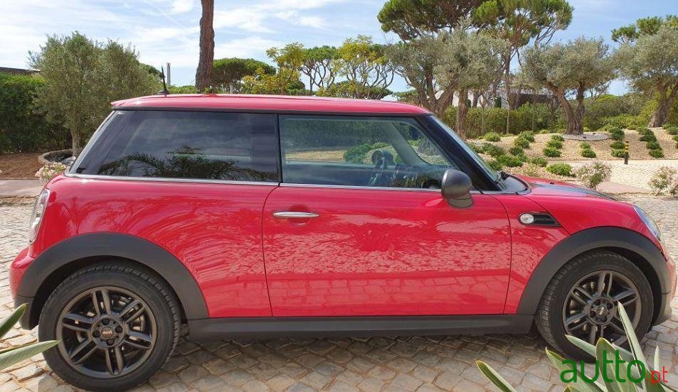 2010' MINI One photo #3