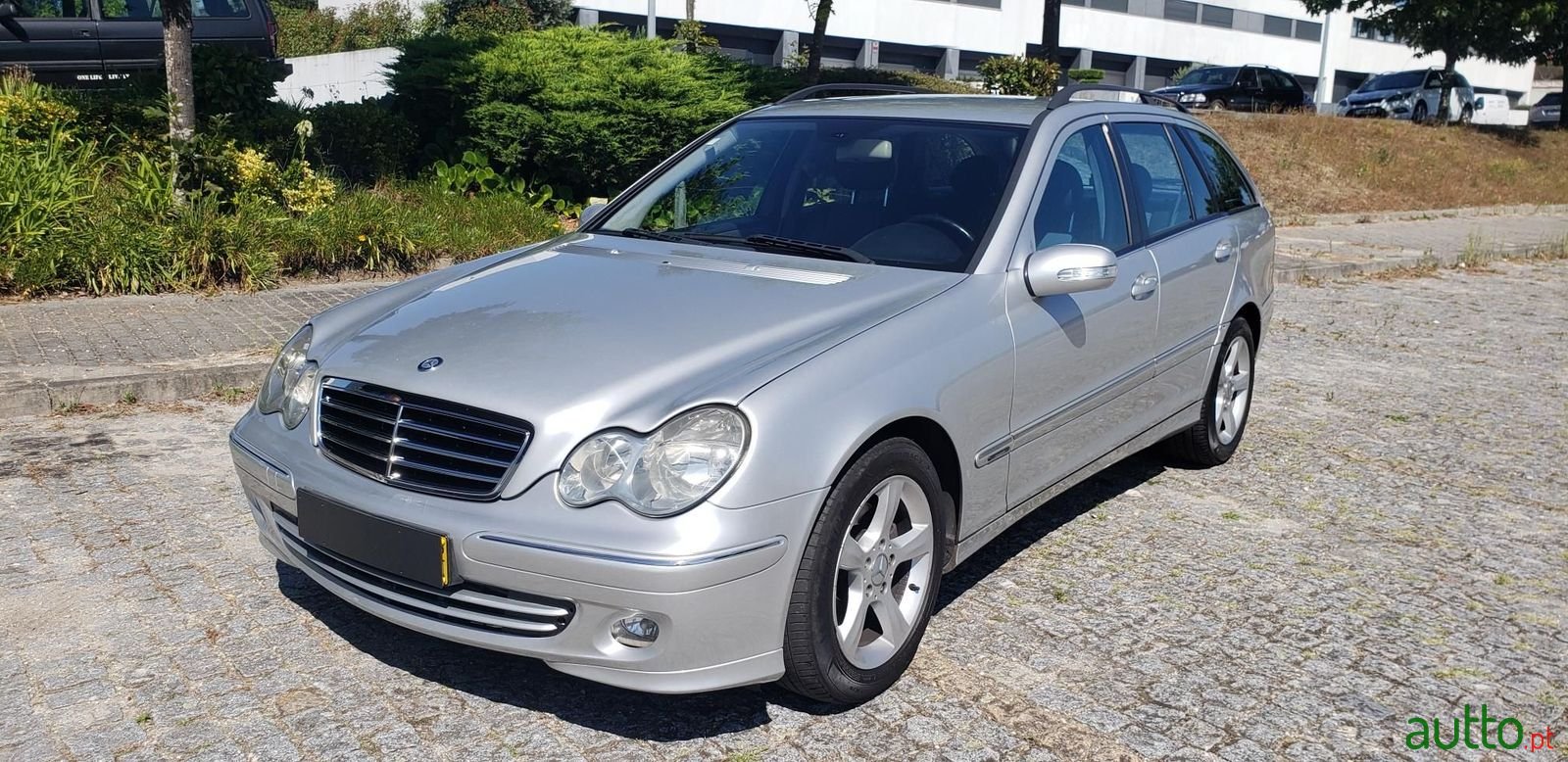 2005' Mercedes-Benz C-220 photo #2
