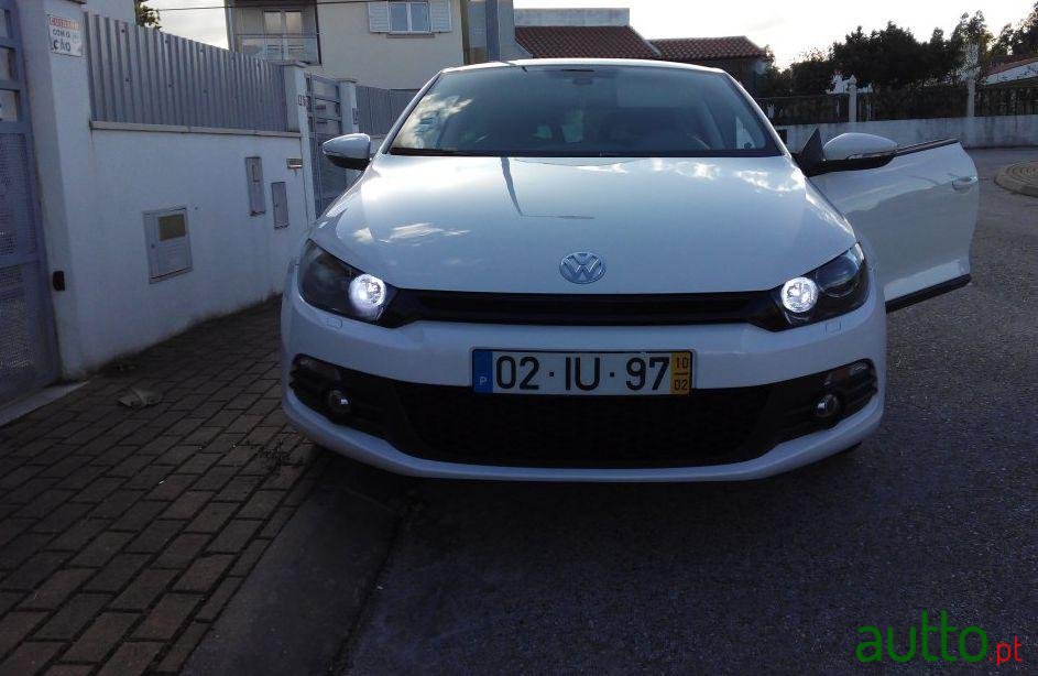 2010' Volkswagen Scirocco 2.0 Tdi Sport photo #2