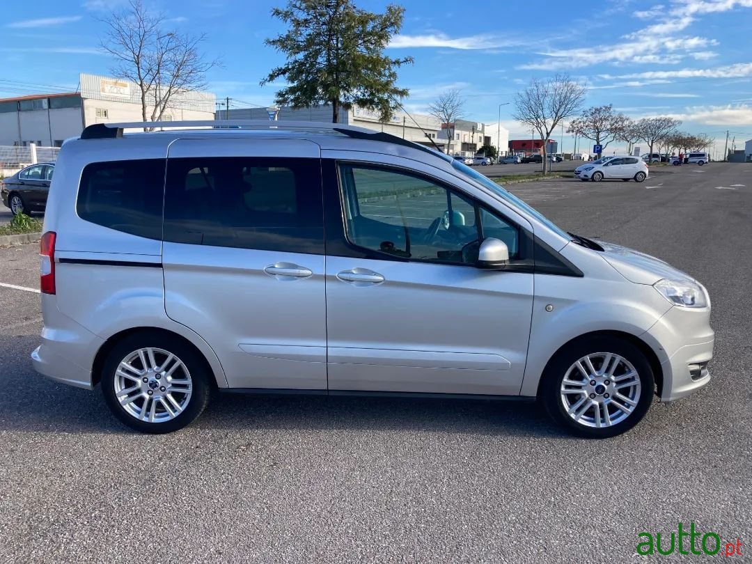 2015' Ford Tourneo Courier photo #6