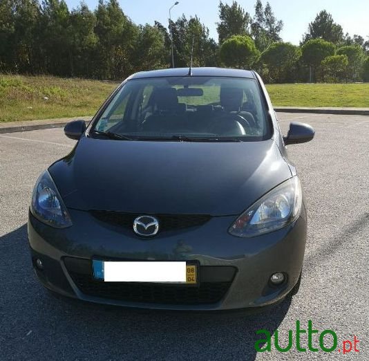 2008' Mazda 2 Comfort photo #3