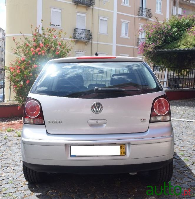 2005' Volkswagen Polo photo #3