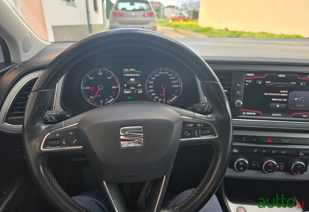 2017' SEAT Leon St photo #6