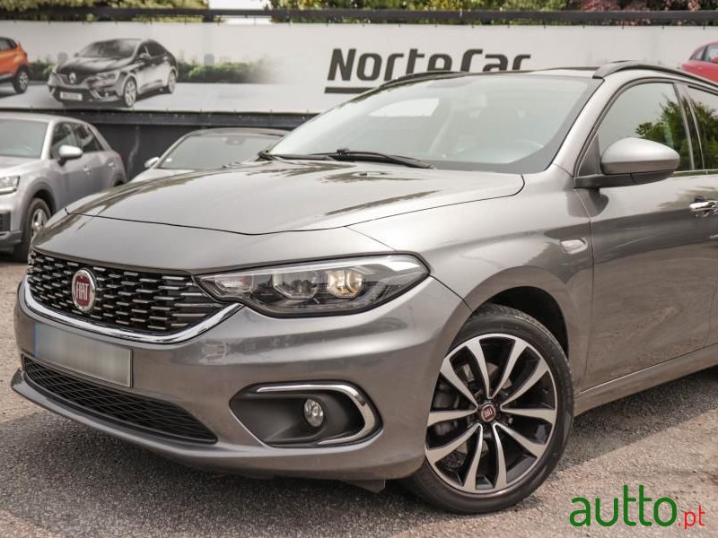 2018' Fiat Tipo Station Wagon photo #4