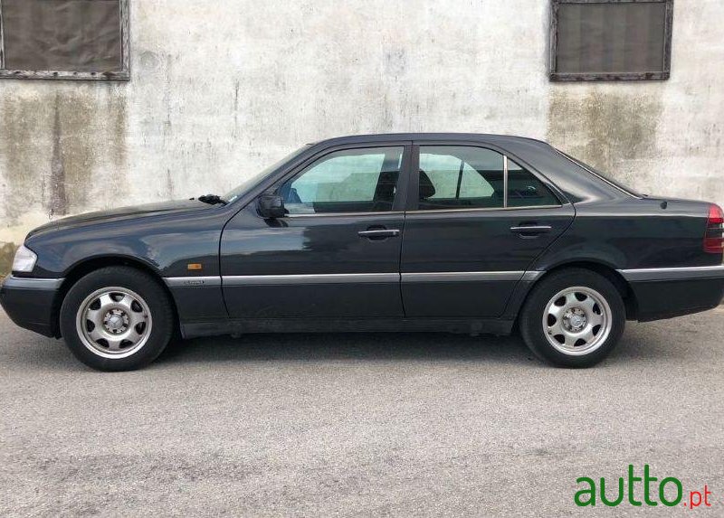 1995' Mercedes-Benz C-180 Elegance photo #2