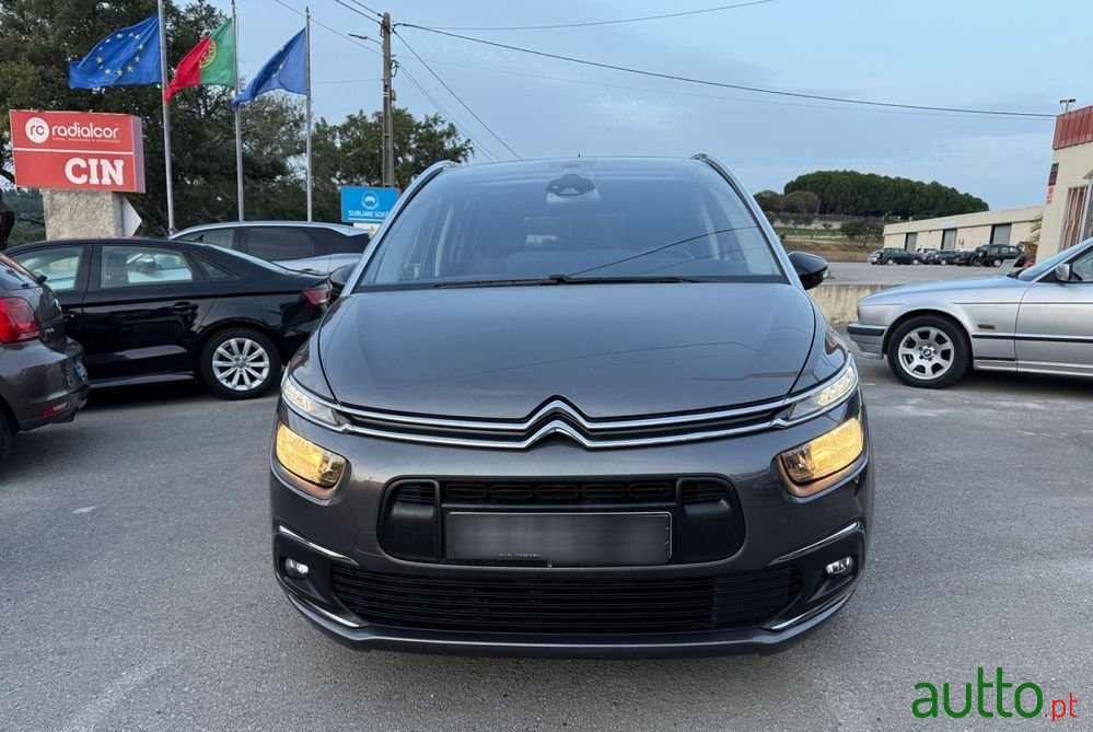 2022' Citroen Grand C4 SpaceTourer photo #2
