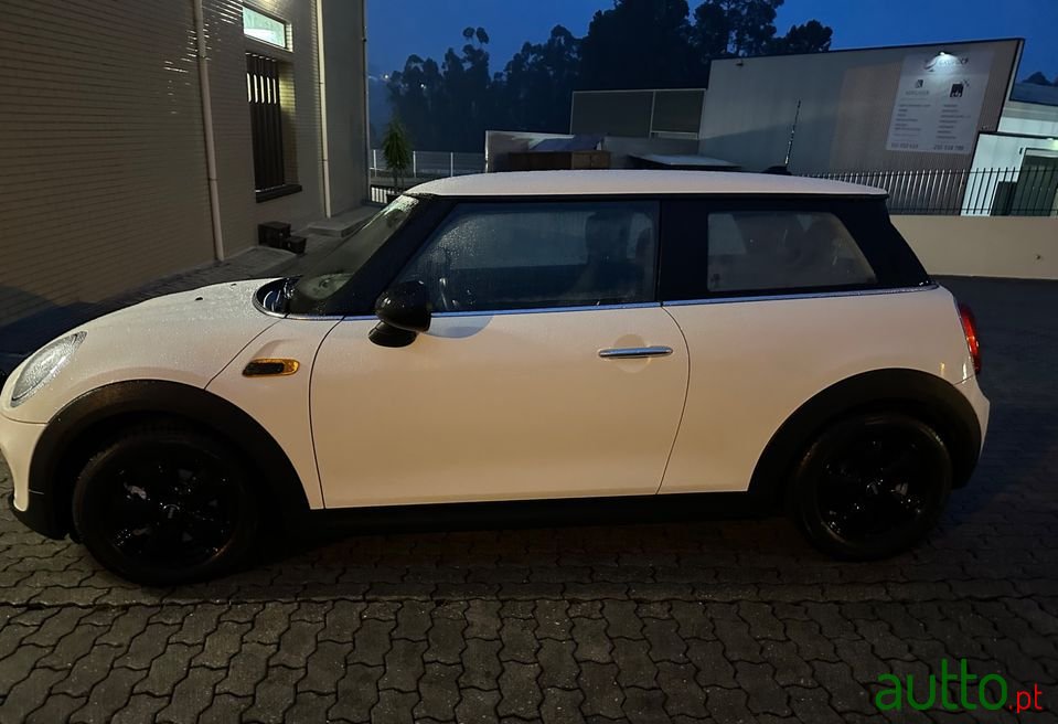 2014' MINI One photo #2