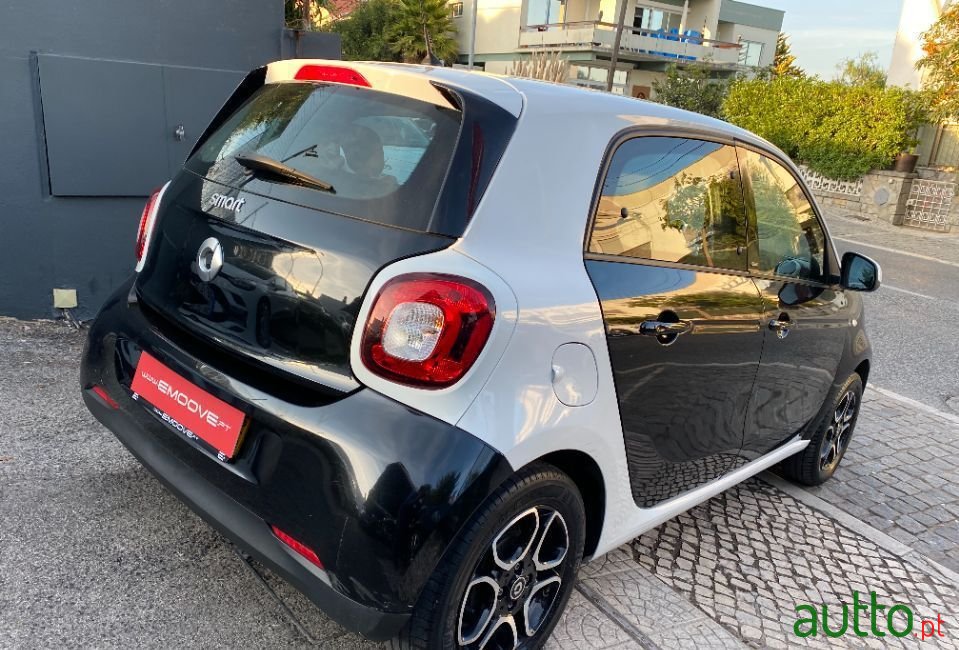 2015' Smart Forfour photo #6