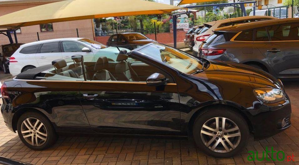 2016' Volkswagen Golf photo #2