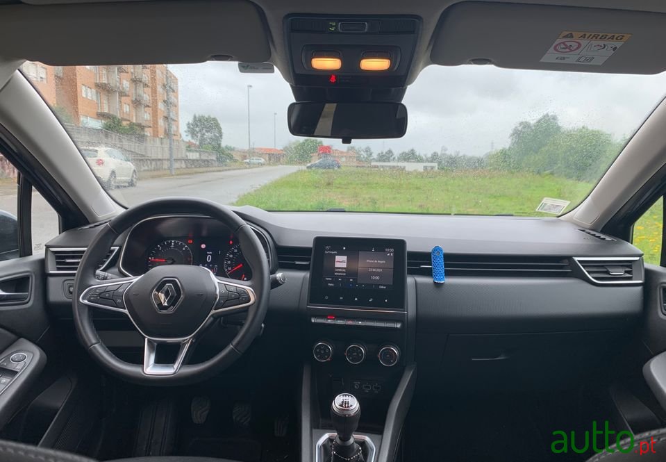 2020' Renault Clio photo #6