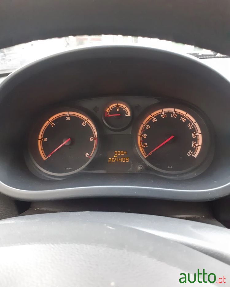 2008' Opel Corsa photo #2