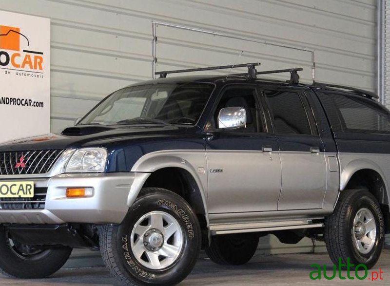 2003' Mitsubishi L200 photo #1