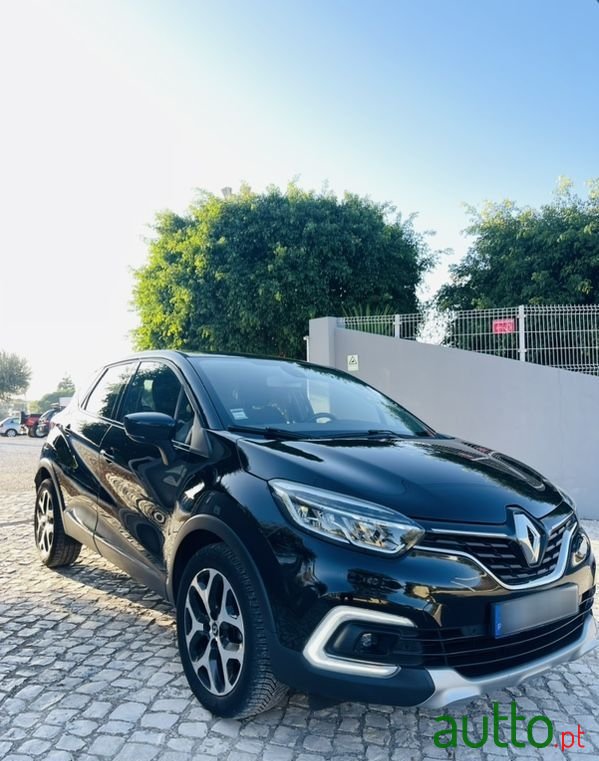 2018' Renault Captur Tekna S/S photo #1
