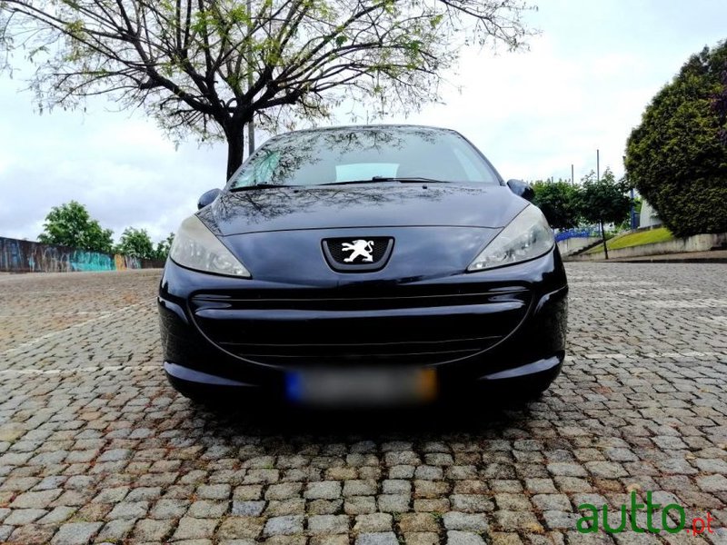 2007' Peugeot 207 photo #2