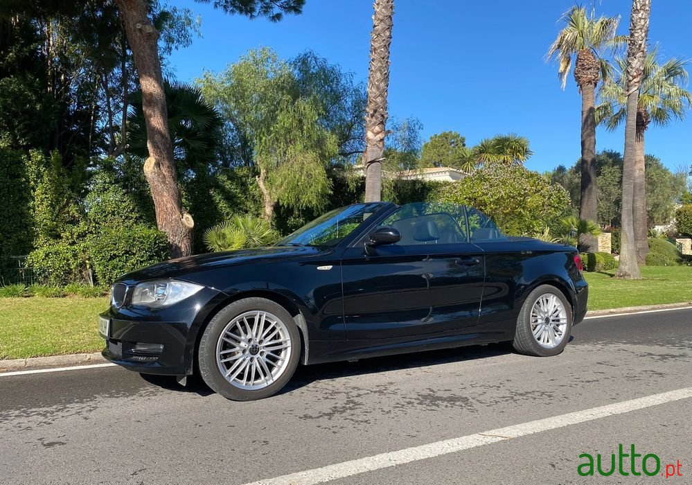 2009' BMW 118 I Edition Sport photo #4