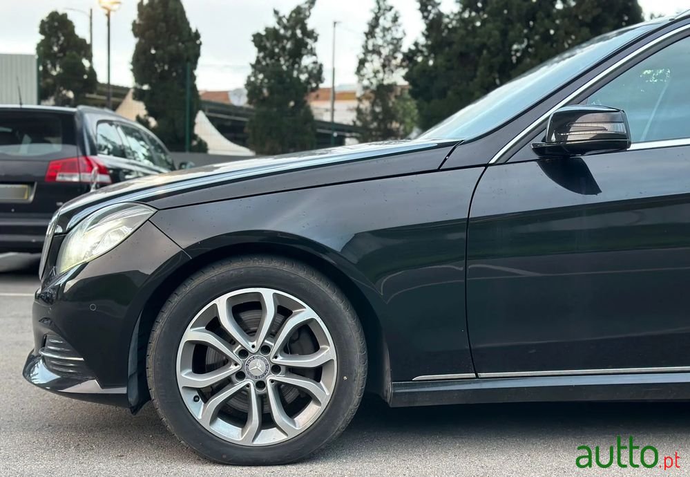 2013' Mercedes-Benz E 300 photo #6