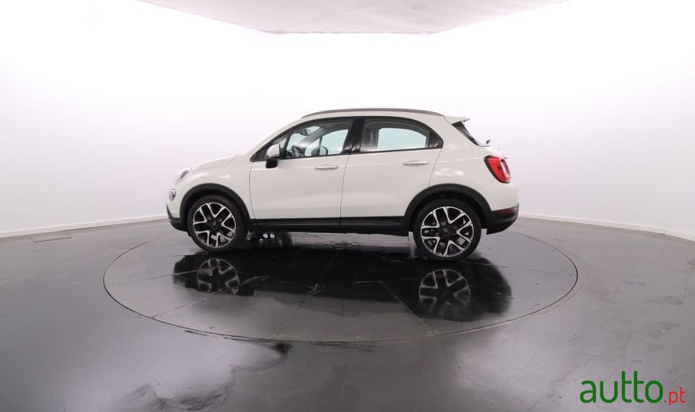 2021' Fiat 500X photo #3