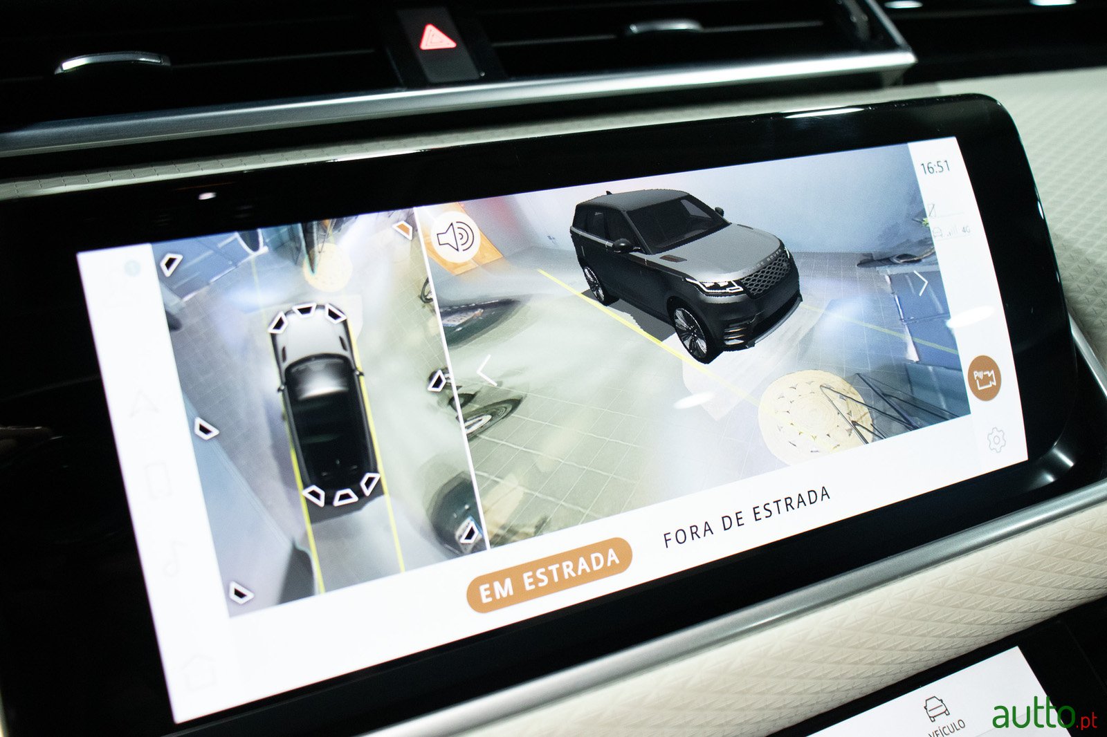 2021' Land Rover Range Rover Velar P400e SE R-Design photo #7