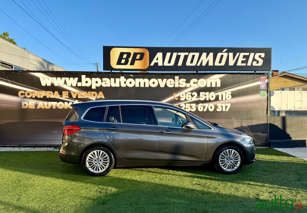 2016' BMW Série 2 D Line Luxury Auto photo #3