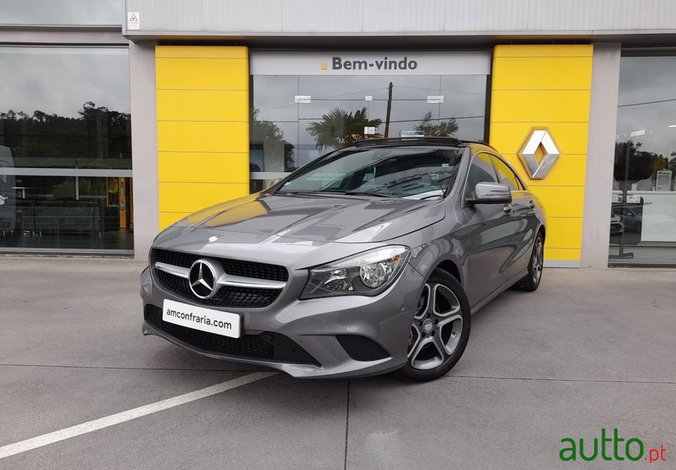 2015' Mercedes-Benz Cla-200 photo #3